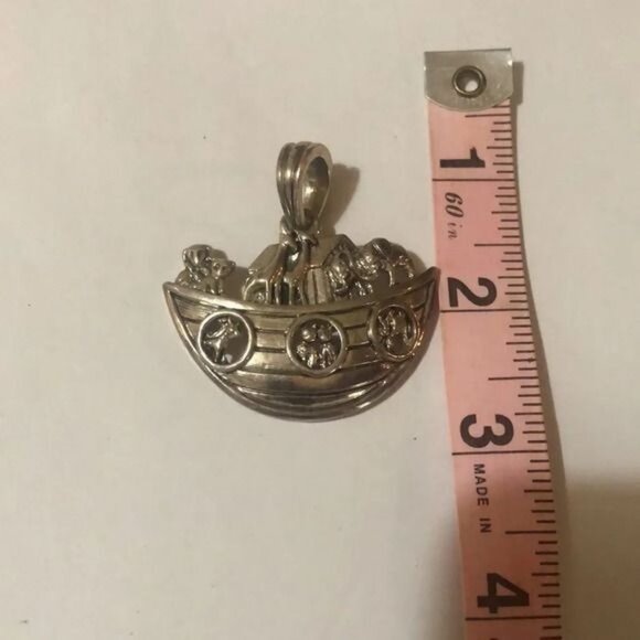 Noahs Ark Pendant Charm 3D Design Gold Tone Religious Jewelry - Picture 5 of 5